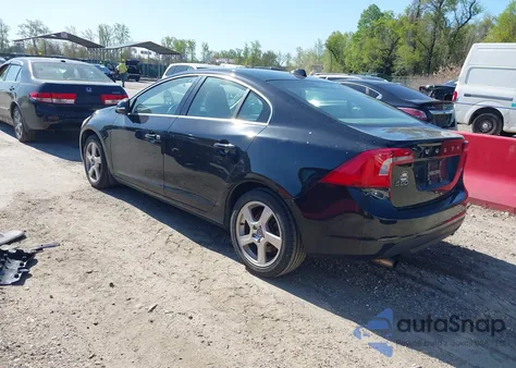 2012 Volvo S60 T5 z USA, uszkodzony, nr VIN YV1622FS1C2109532